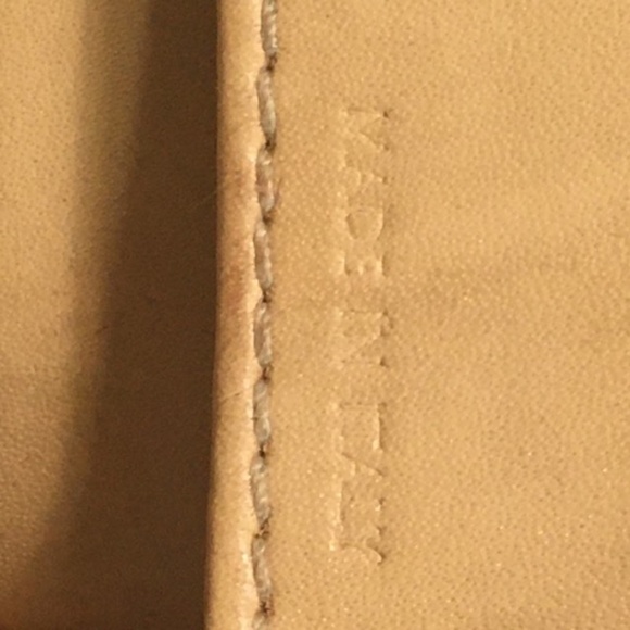 Trish McEvoy Petite Blue Leather Makeup Planner - Picture 4 of 14